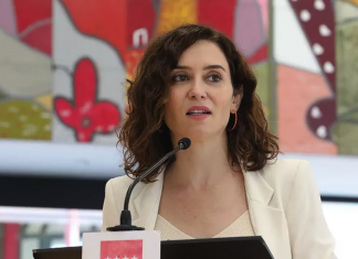 Tras ver la manifestación masiva de ayer, Ayuso lamenta no haber matado a más gente durante la pandemia