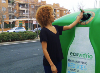 Los cinco mejores iglús de vidrio en los que conocer gente mientras reciclas