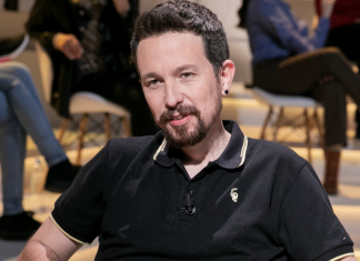 Podemos cumple diez años y su fundador nos explica cómo pasó de una tienda de campaña en la calle a un chalet con piscina en Galapagar