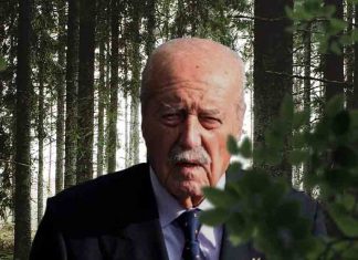 El Mundo entrevista a Antonio Tejero en un bosque y el exmilitar asegura que lo del golpe de Estado es todo falso