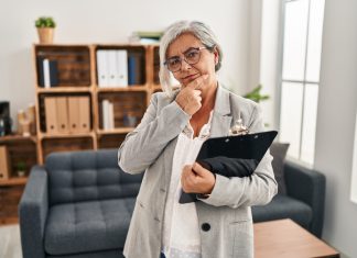 Asume que ha engordado porque su nutricionista le ha preguntado «¿Quién es usted?»