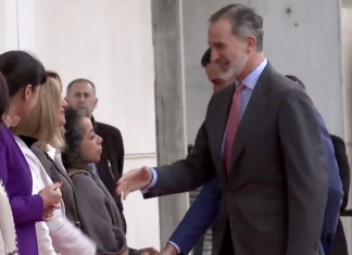 Ver qué hace Aragonès al encontrarse con el Rey ya es el único atractivo del Mobile World Congress, confirman los expertos