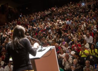 La izquierda española confía en lanzar cuatro nuevos partidos antes de las autonómicas y 130 antes de las generales