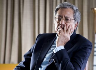 Emilio Tucci monta en cólera al descubrir que llevamos años escribiendo mal su nombre