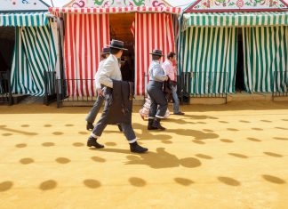 Los sevillanos, indignados por la organización este año de la Feria de Cerral