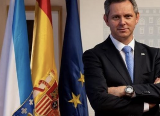 El ministro de Sanidad, Jose Manuel Miñones, insiste en que se dirijan a él como Su Sanidad