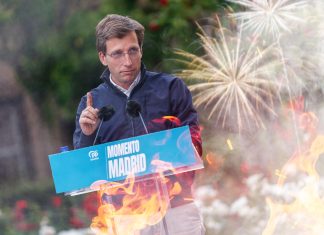 ¿Qué es la «mascletá», la tradición madrileña que los valencianos copiaron y ahora Almeida quiere recuperar?