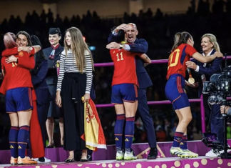 La RFEF se defiende mostrando fotografías de Jenni Hermoso en pantalón corto