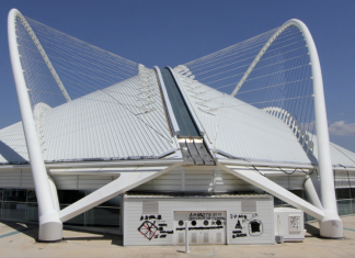 Calatrava pide perdón porque su último edificio cayó una semana antes de lo previsto