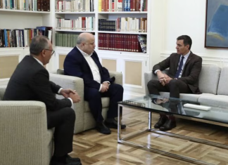 Tras una larga reunión en Moncloa con los representantes de la comunidad judía y musulmana, Sánchez logra el apoyo de Israel y Palestina a su investidura