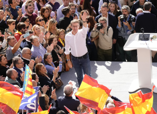 El PP convoca a todos los tanques para defender la democracia