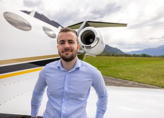 “Tu jet privado es una cafetera, macho”, dice el cuñado de un millonario