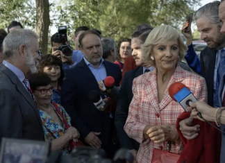 Los políticos españoles piden el guion de Políticamente incorrectos “para una cosa”