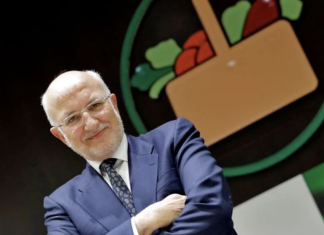 «Sí, sí, todo esto es por los chemtrails, claramente», insiste Juan Roig en apoyo a los agricultores