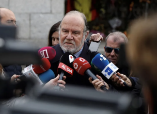 «Vivimos en una dictadura», dicen los responsables de la Fundación Francisco Franco sin dejar claro si es una crítica o un elogio