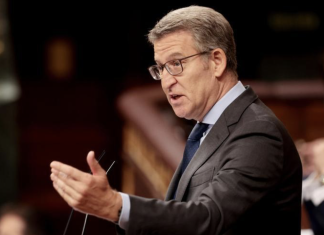 Feijóo le propone a Sánchez un pacto para echar a Sánchez de La Moncloa