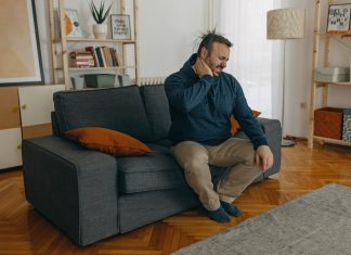 Los hijos de un señor de 42 años preguntan si es pronto para ingresarlo en una residencia