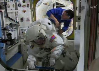 La NASA anuncia que ha contactado con vida inteligente en el espacio tras confirmar que a tres de sus astronautas les han robado la cartera