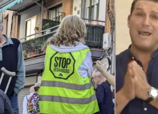 Un fondo buitre logra desahuciar a un edificio entero poniendo música de Manu Tenorio