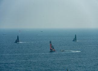 Los habitantes de Barcelona ya pueden ir al Ayuntamiento a solicitar su cheque de 2.500 euros por la Copa América de Vela