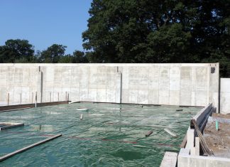 Cómo convertir tu pista de tenis en una piscina ahora que te has retirado