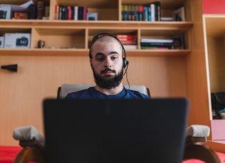 «Faltan medios y capacidad de reacción», lamenta desde Andorra un youtuber comentando las imágenes de la Dana en Valencia