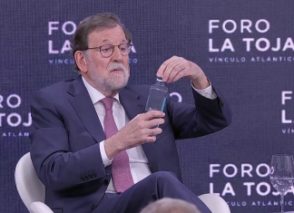 El PP logra adelantar casi cinco puntos al PSOE después del último viral de Rajoy quejándose de los tapones de las botellas