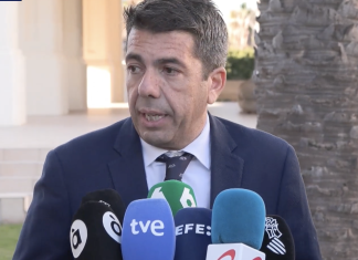 La nueva versión de Carlos Mazón consiste en asegurar que nunca tuvo otra versión