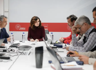 Un familiar de Ayuso se encargará de suministrar el kit de supervivencia en la Comunidad de Madrid