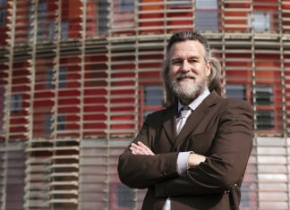 «Si no conoces la historia, estás condenado a repetirla», dice un hombre que no conocía la cita original y está condenado a repetirla