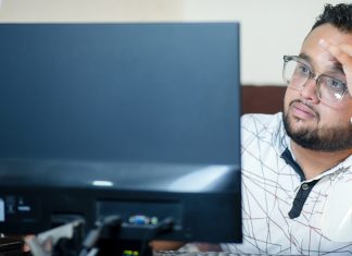 Millones de españoles están a un solo “Hola, soy Antonio Lobato” más de romperse por completo