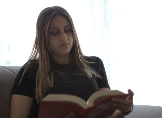 ¿El peor día de sus vidas? Millones de españoles se vieron forzados a leer un libro