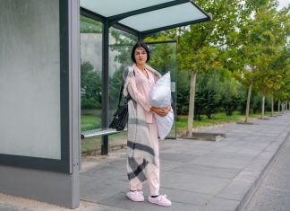 Le aconsejan que se vista para el trabajo que quiere y se pone el pijama