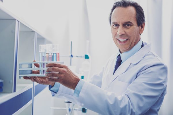 Cambiar el nombre de los antibióticos, principal estrategia para que las bacterias no desarrollen resistencia