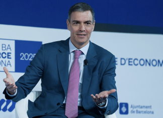 Sánchez considera que es el público de Sálvame el que tiene que decidir sobre la opa del BBVA