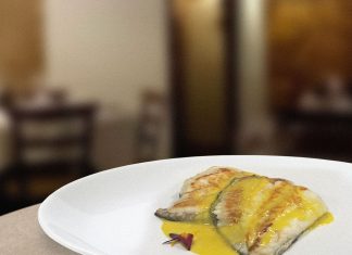 Mazón condecora al rodaballo al horno que se comió en El Ventorro el día de la dana
