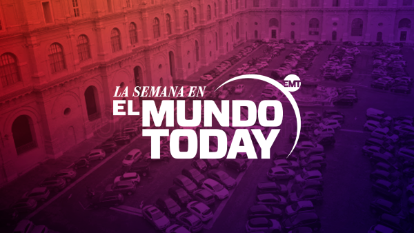 Cientos de coches aparcados frente al Vaticano se reúnen para elegir al nuevo Papamóvil