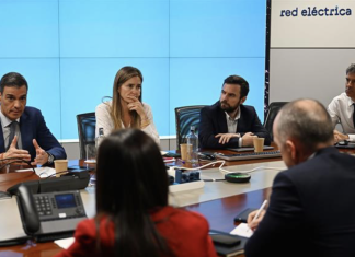 Pedro Sánchez pregunta a los expertos en electricidad si podría haber otro apagón, por ejemplo, ahora mismo