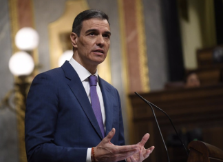 Sánchez asegura que toda la corrupción del PSOE tuvo lugar durante los cinco días que paró para reflexionar