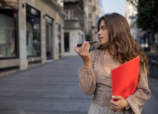 Naciones Unidas alerta de que la gente ya ha dejado de pedir perdón por enviar notas de audio