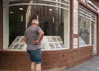 El 70% de las compras de vivienda en España se llevan a cabo para poder entrar a cagar en la inmobiliaria