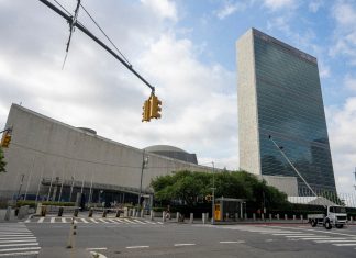 Última hora: han asaltado la sede de la ONU y han robado dos derechos humanos
