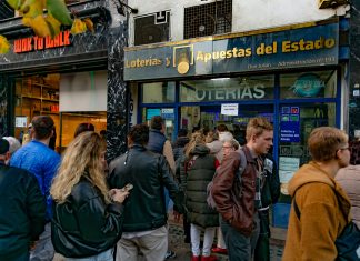El Gordo de Navidad vuelve a caer en una de las zonas más necesitadas: España