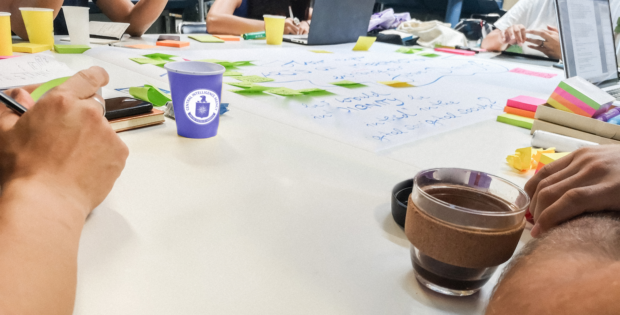 El departamento creativo de la CIA lamenta que la administración Trump no necesite inventarse historias para justificar sus golpes de Estado