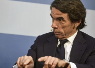Aznar advierte que acudirá a los tribunales si le vinculan con la presidencia del Gobierno de España entre 1996 y 2004