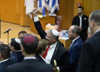 Israel pone en marcha su “Solución Definitiva” e insiste en que no se parece en nada a la “Solución Final” de la Alemania Nazi