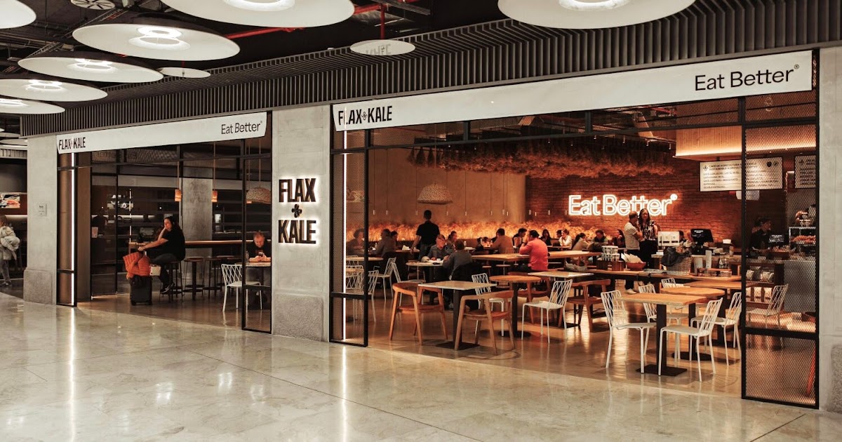 AENA planea recuperar el millón de euros de su premio literario subiendo el precio de los zumos de naranja del aeropuerto