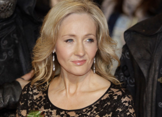 J. K. Rowling, horrorizada al enterarse de que la serie de Harry Potter será transmedia