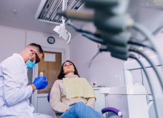 Rechaza la anestesia en el dentista porque su terapeuta le ha aconsejado “estar presente”