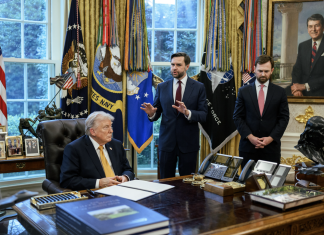 Llamar cobarde a Trump por no haber lanzado una bomba nuclear, la nueva brillante estrategia de la izquierda mundial